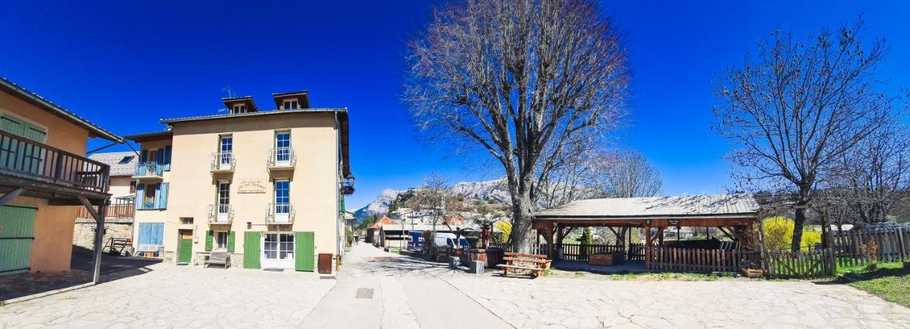 L'Auberge Saint-Vincent-les-Forts المظهر الخارجي الصورة