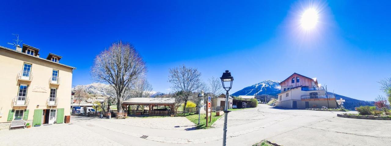 L'Auberge Saint-Vincent-les-Forts المظهر الخارجي الصورة