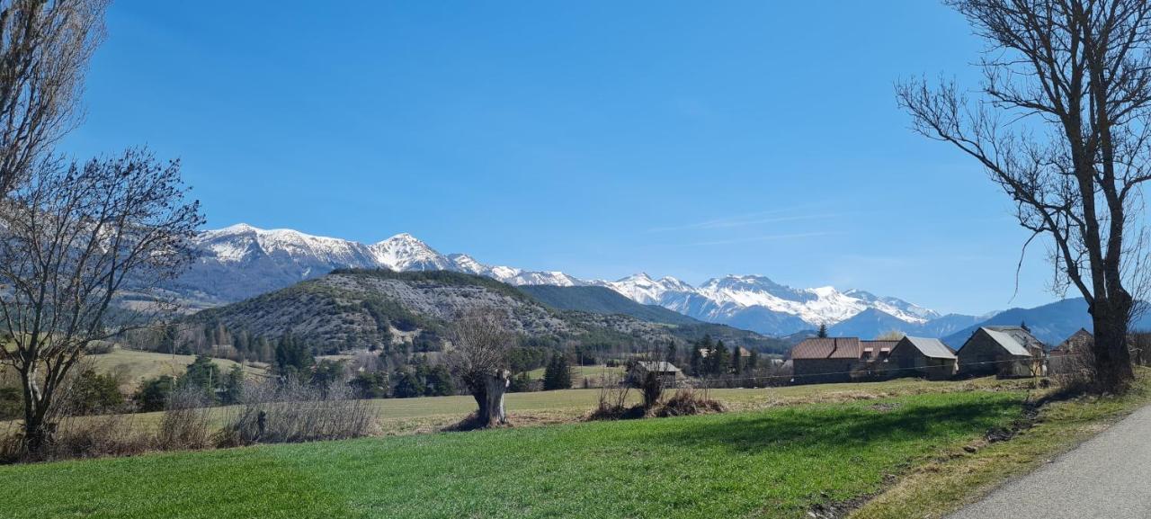 L'Auberge Saint-Vincent-les-Forts المظهر الخارجي الصورة